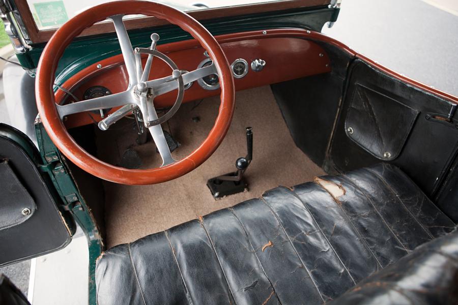 Chevrolet D-Series V8 Touring 1918 года  (фото 16 из 18)